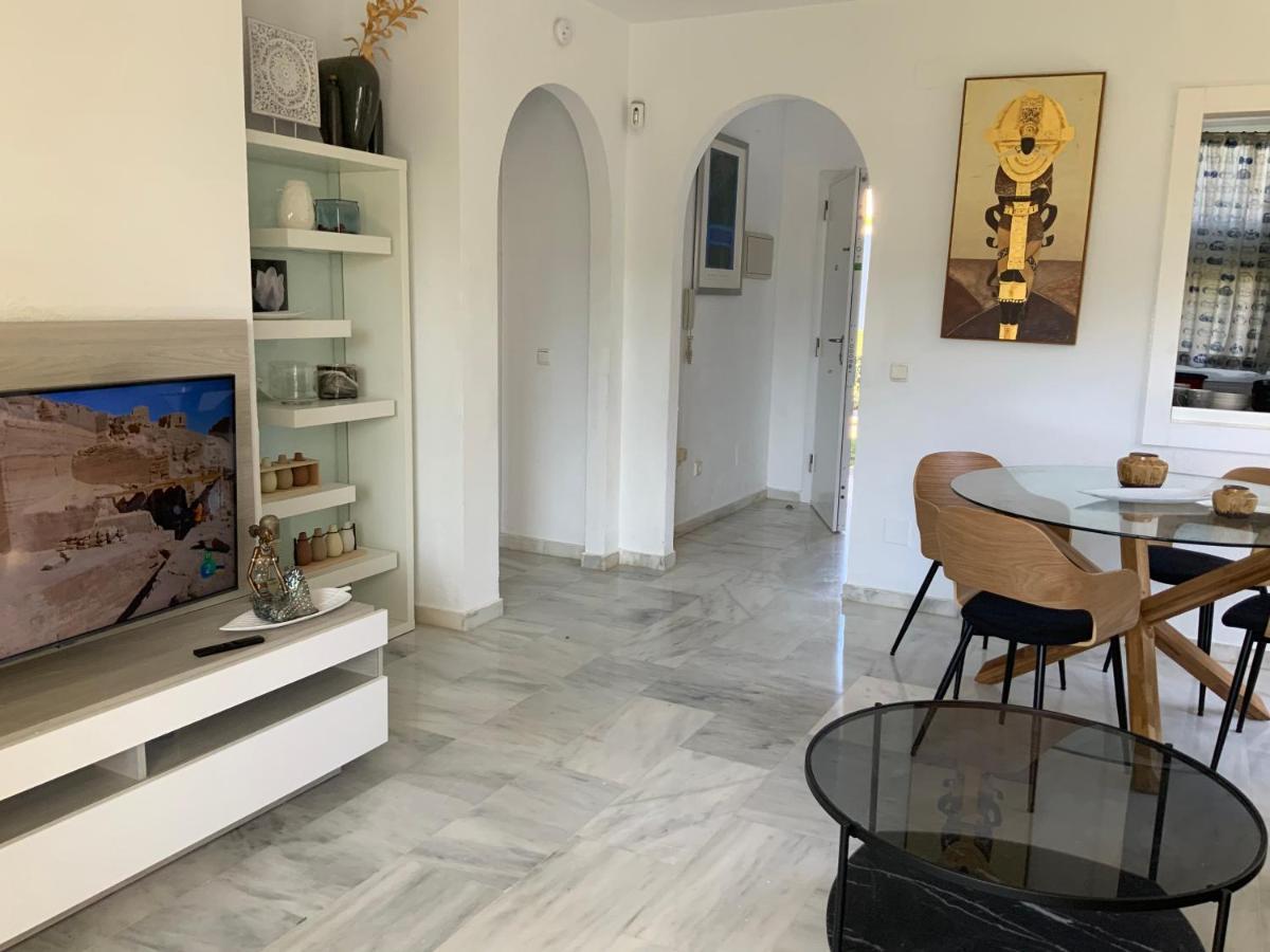 Apartamento Miraflores Tres Piscinas Cerca Del Mar - Albamar 卡拉德米哈斯 外观 照片