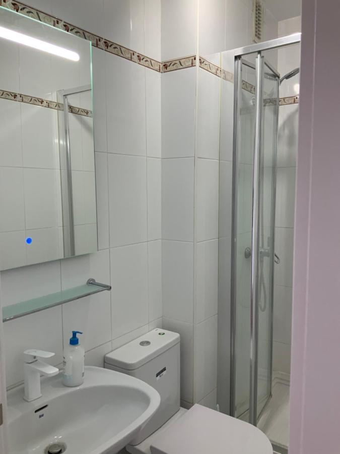 Apartamento Miraflores Tres Piscinas Cerca Del Mar - Albamar 卡拉德米哈斯 外观 照片